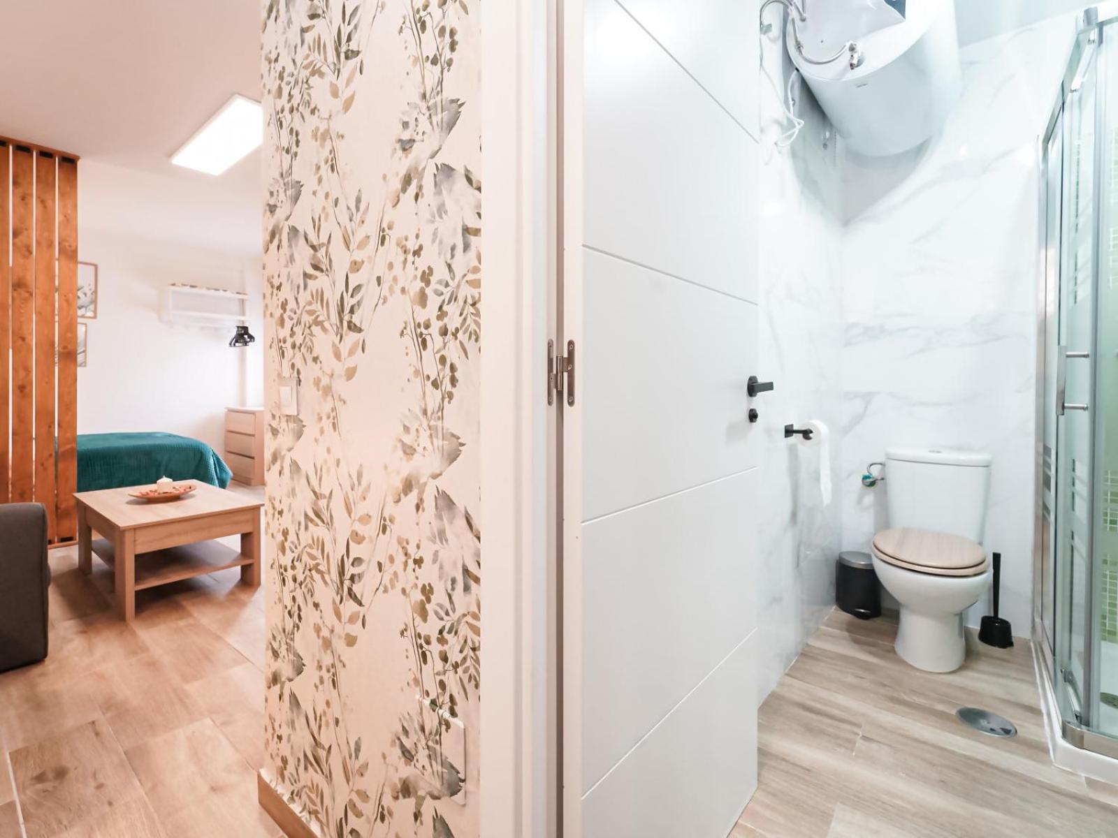 Apartment Playa La Carihuela Con Piscina Wi-fi *